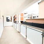 Jozak * Traù
