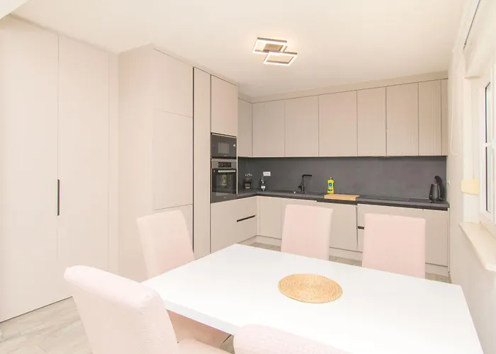 Jozak Apartman *